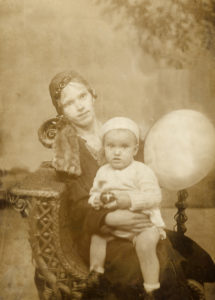1933 Betty with mother Mildred Lamson